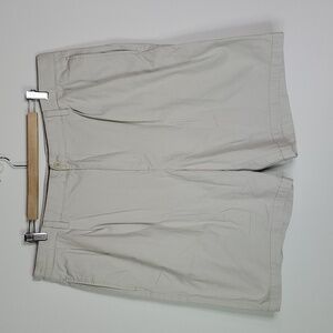 IZOD cream 40" waist shirts